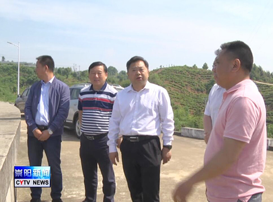 市人大常委会副主任镇方松来我县检查指导水库防汛工作