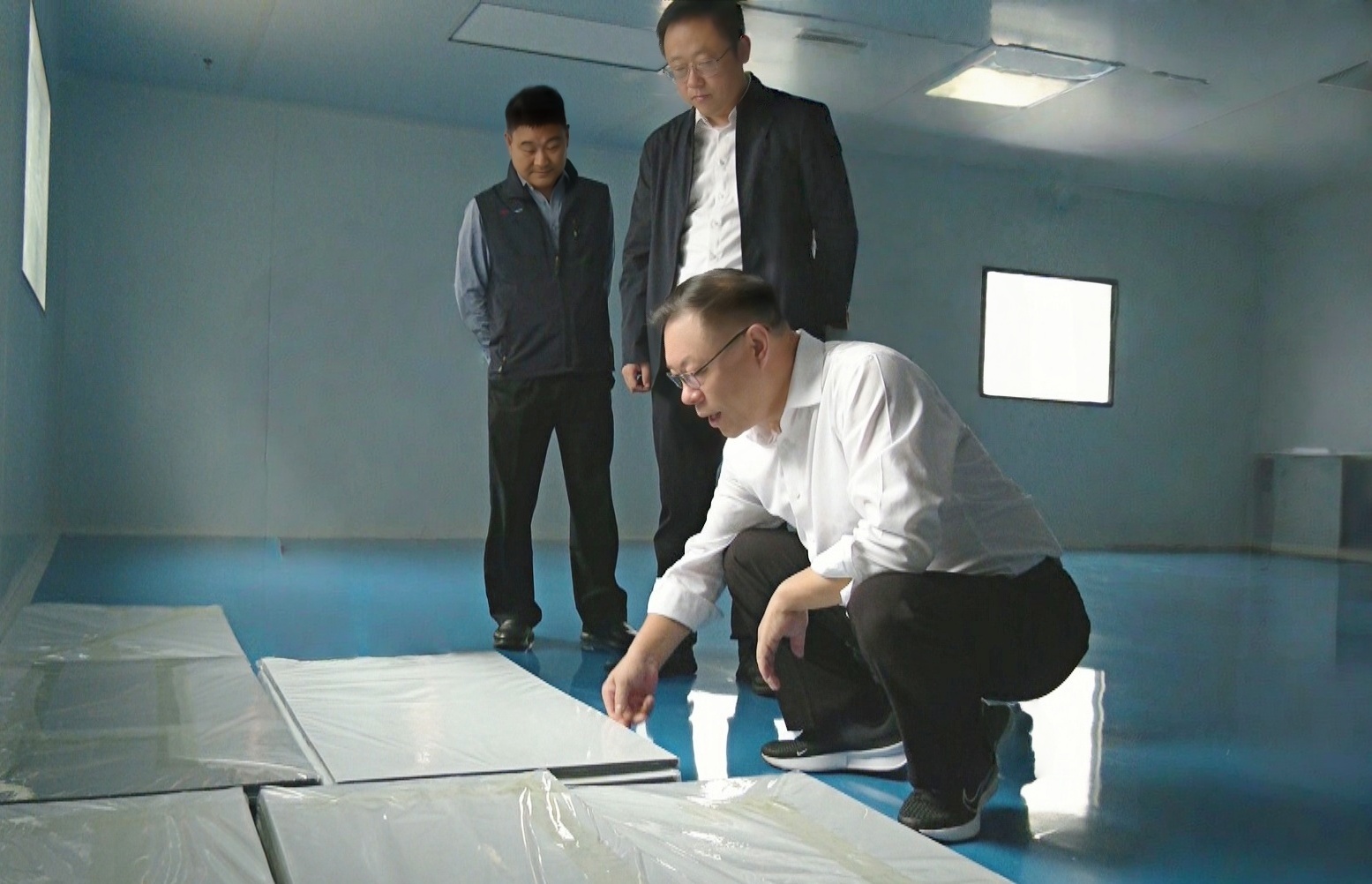 郑俊华调研全县重点项目建设时强调：强化要素保障 提速项目建设